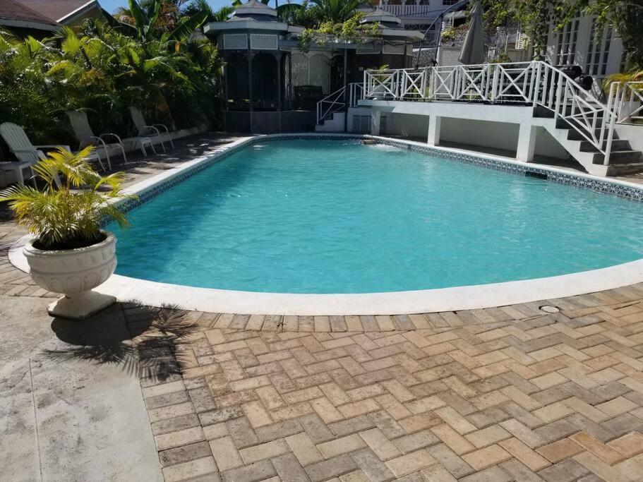 Ridgeview 1 To 3 Apartment Kingston